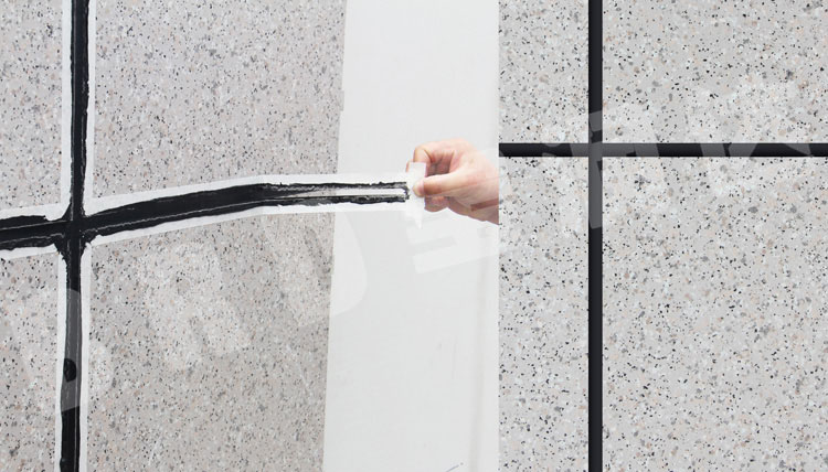 寶潤達(dá)一體板施工步驟-撕除保護(hù)膜 寶潤達(dá)外墻保溫一體板施工步驟-撕除保護(hù)膜